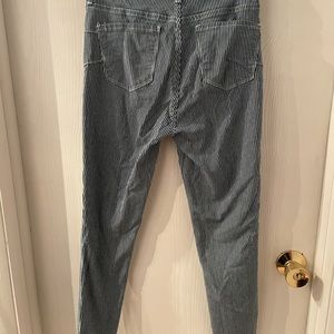 S.O.N.G. Stripped jeans